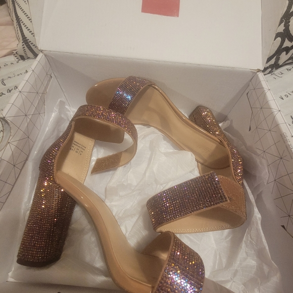 Beautiful blocked heel sandals - Picture 5 of 5